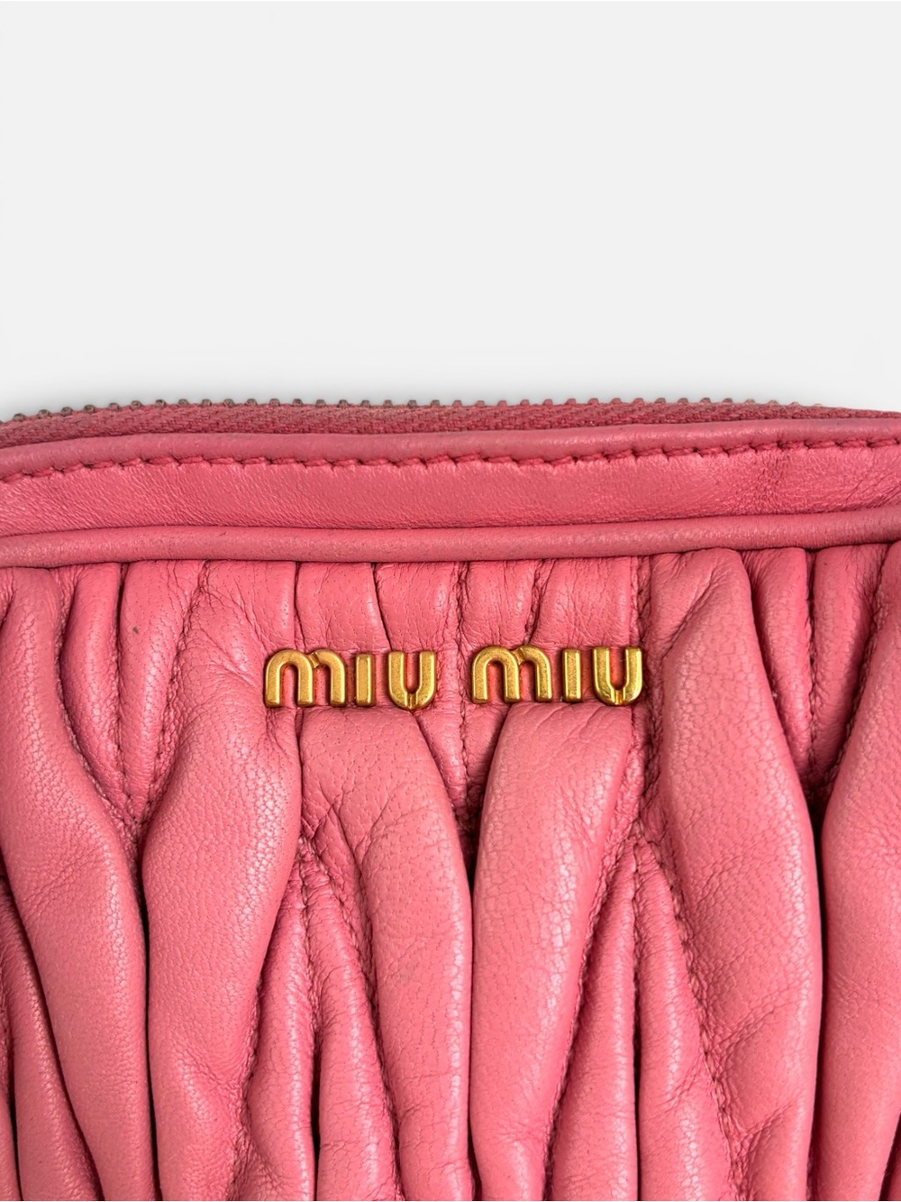 Miu Miu Rose Pink Matelassé Crossbody with Gold Chain - Picture 5 of 13